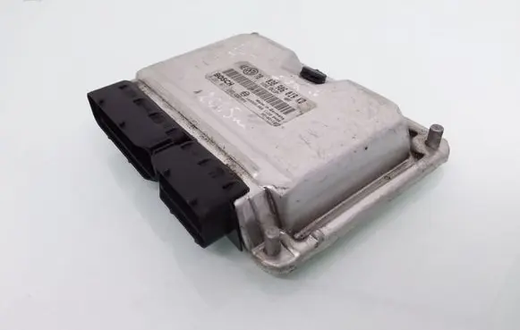 Volkswagen PASSAT B5.5 Engine control unit/module 038906019KD 0281011205 1039S01966