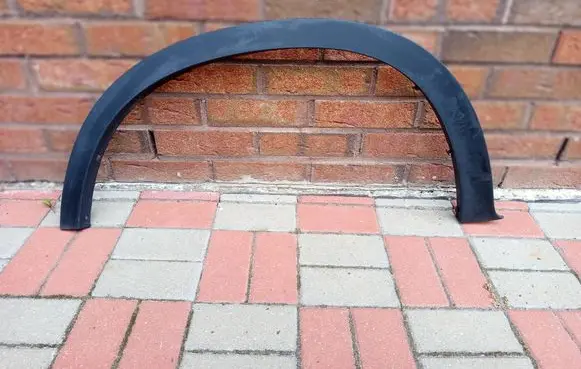 Front arch trim