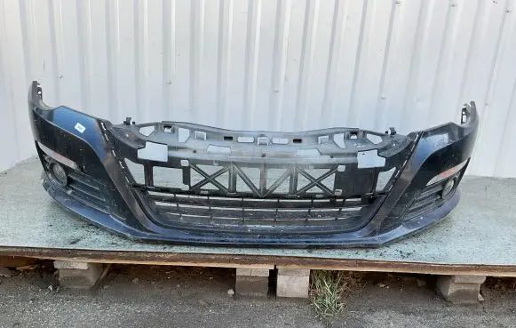 Volkswagen PASSAT CC Front bumper LC9X