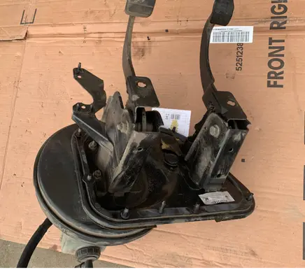 Renault Master II Pedal assembly 8200021477