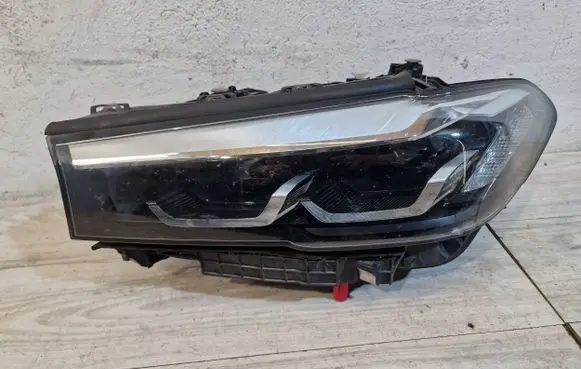 BMW 5 G30 G31 Headlight/headlamp 5a388c3-02