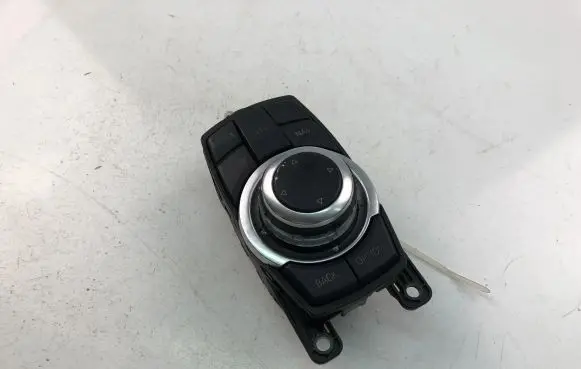Opel Vectra C Head unit multimedia control 6829087