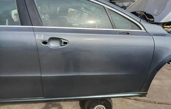 Peugeot 508 RXH Front door