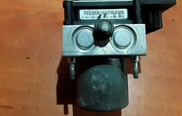 Peugeot 407 ABS Pump 9663894080 87DI180363739