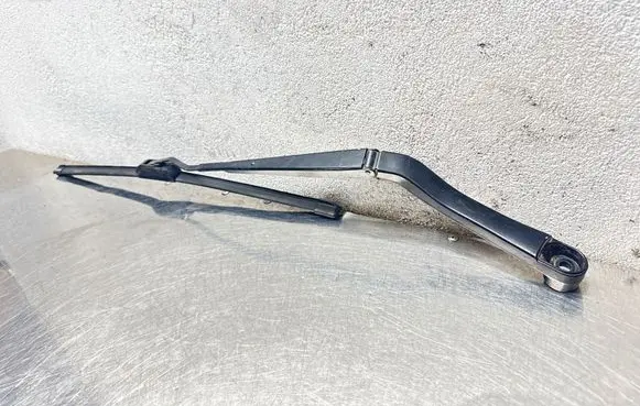 Opel Insignia A Front wiper blade arm 13227398