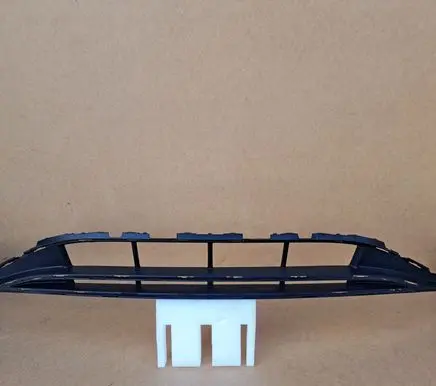 Mercedes-Benz EQE v295 Front bumper lower grill A2958859700