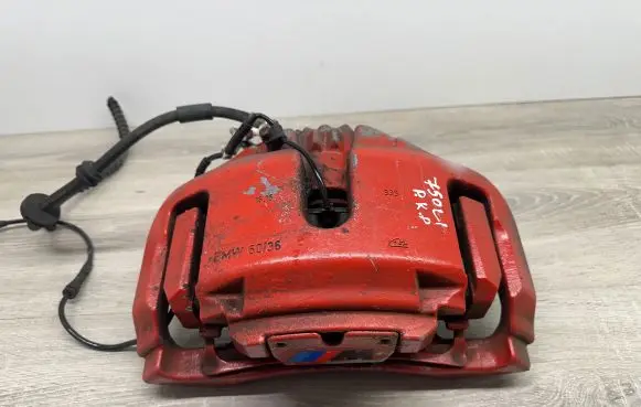 BMW 7 F01 F02 F03 F04 Front brake caliper