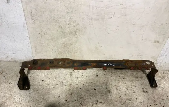 Ford Focus Bottom radiator support slam panel 
