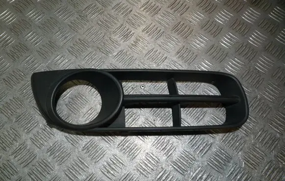 Skoda Fabia Mk2 (5J) Front fog light trim/grill 5J0853666
