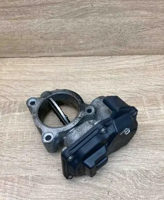BMW X5 F15 Throttle body valve 7810752 50836903