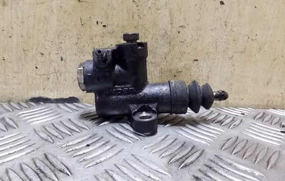 Clutch slave cylinder