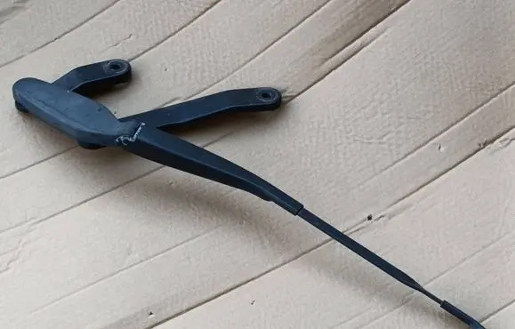 Mercedes-Benz E W212 Front wiper blade arm A2128200944