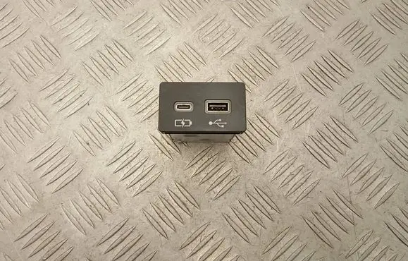 Lexus NX USB socket connector 8619078020