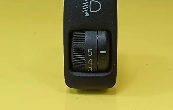 Chrysler PT Cruiser Headlight level height control switch 3630