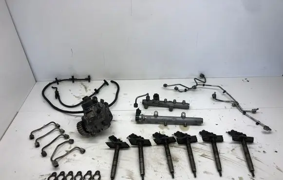 Audi A5 8T 8F Fuel injection system set 059130277BE 0445116023 059130755BB
