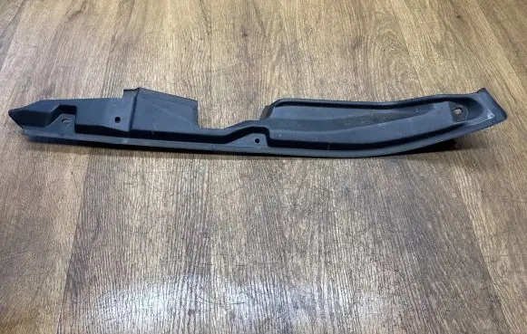 BMW 1 F40 Engine compartment rubber 7450919 18334210 P229301