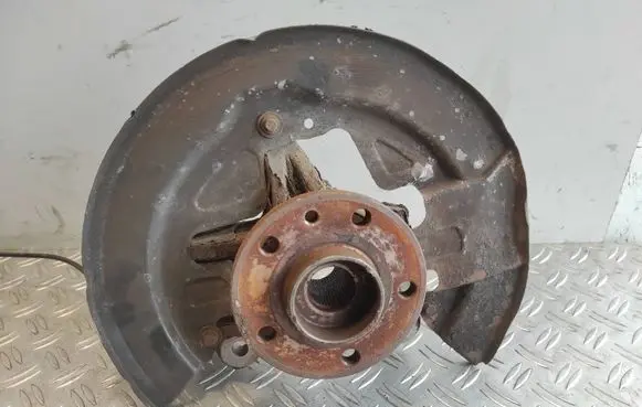Volvo XC60 Front wheel hub