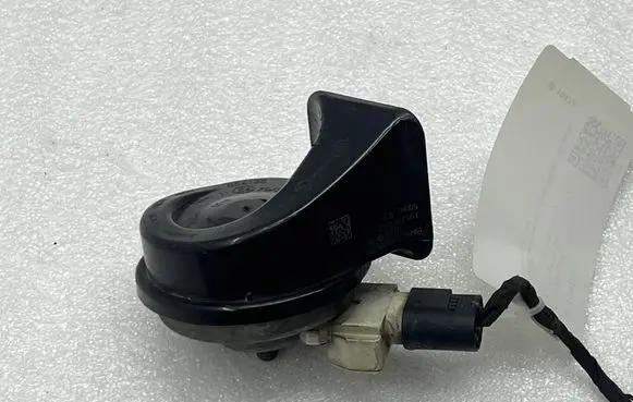 BMW 4 F36 Gran coupe Horn signal 7300975