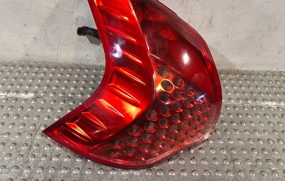 Peugeot 3008 I Rear/tail lights S25081009 9683460880
