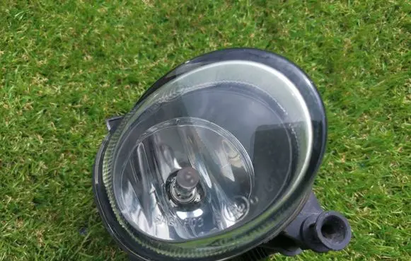 Volkswagen PASSAT CC Front fog light 8T0941301 0470272011 89205623