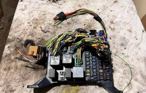Jaguar X-Type Fuse box set 1X4314A073AF 1X4314A073