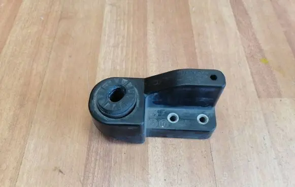 Opel Astra K Radiator mount bracket 39162457 14032025 688437545