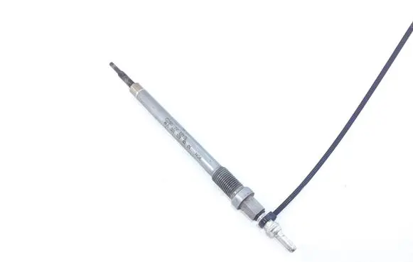 Mercedes-Benz ML W166 Spark plug A0011598001