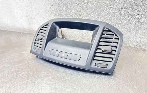 Opel Insignia A Dash center air vent grill 495050031