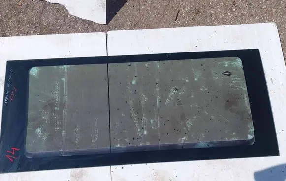 Ford Transit Rear side window 43R00098