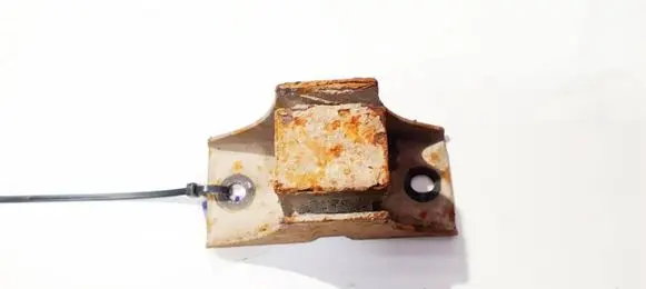 Toyota Avensis T250 Engine mount bracket