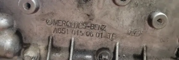 Mercedes-Benz E W212 Engine head 
