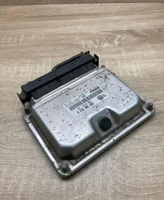 Volkswagen Golf IV Engine control unit/module ECU 038906012M 0281001979