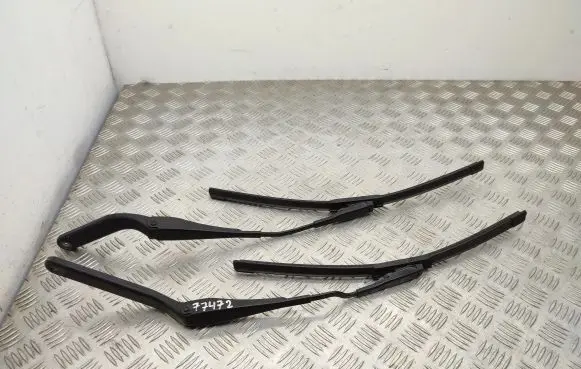 Mini Cooper Countryman R60 Front wiper blade arm 6161980644102 61619806441 980644102