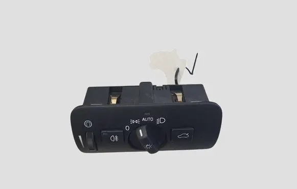 Volvo V40 Light switch 30739424