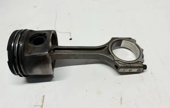 KIA Ceed Connecting rod/conrod