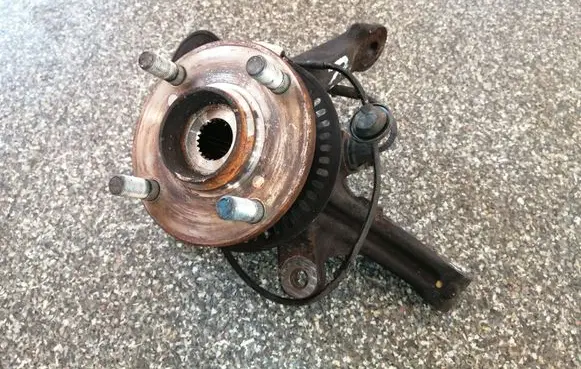 Suzuki Celerio Front wheel hub
