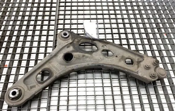 Opel Vivaro Front control arm 8200688033
