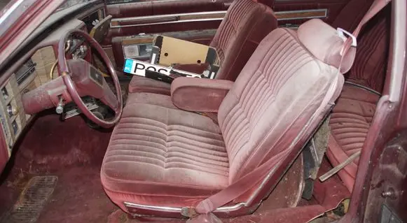 Cadillac DeVille Seat set 