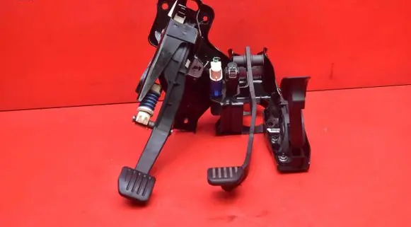 Ford Mondeo MK IV Accelerator throttle pedal 8G9N-7B633-CB
