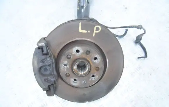 Volkswagen Beetle A5 Front wheel hub spindle knuckle