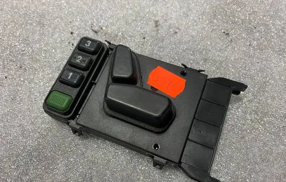 Mercedes-Benz ML W163 Seat control switch 0365458428