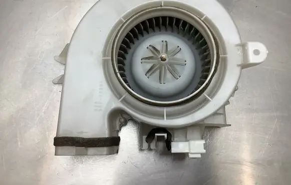 Lexus GS 300 350 430 450H Hybrid/electric vehicle battery fan 0160701020 31X063G