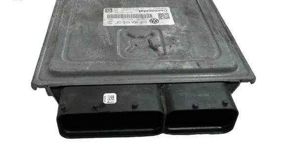 Volkswagen Polo V 6R Engine control unit/module 03F907309AJ 03F906070GF 5WP44822