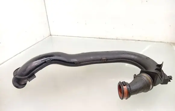 Intercooler hose/pipe