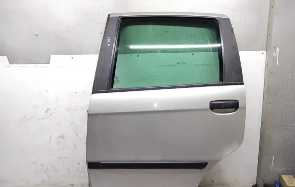 Fiat Idea Rear door