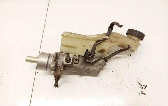 Toyota Corolla Verso AR10 Master brake cylinder 