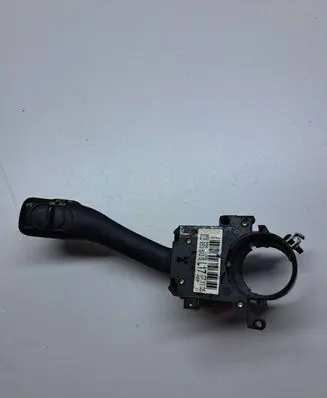 Volkswagen PASSAT B5.5 Indicator stalk 8l0953513s