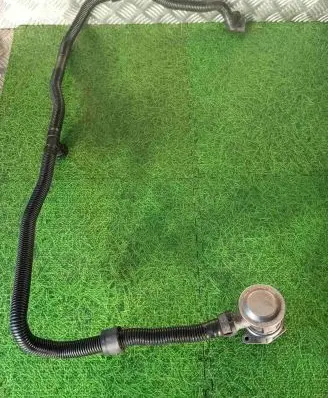BMW M5 Vacuum line/pipe/hose 7835411
