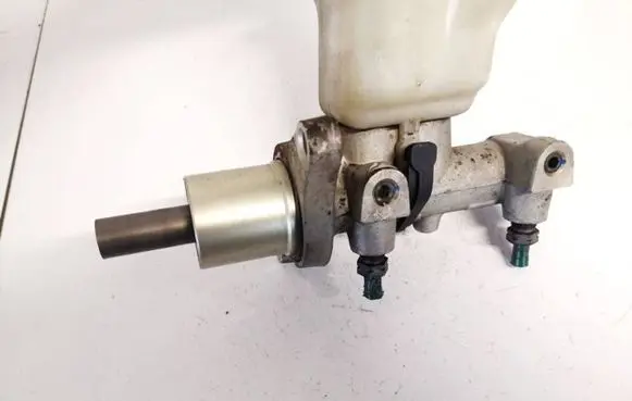 Peugeot 407 Master brake cylinder