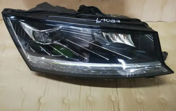 Skoda Fabia Mk3 (NJ) Headlight/headlamp 6V1941016E